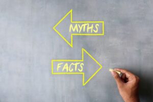 Arrows pointing in opposite directions for myths and facts 